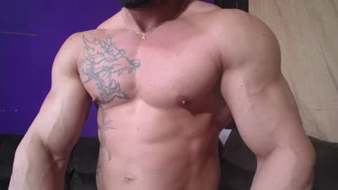 bestmuscle online show from December 30, 8:04 pm