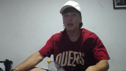 Snapshot of bestonmonda chatting on December 14, 7:58 am bestonmonda online show from December 14, 7:58 am