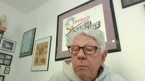 Snapshot of bestshot1951 chatting on December 12, 1:49 pm bestshot1951 online show from December 12, 1:49 pm