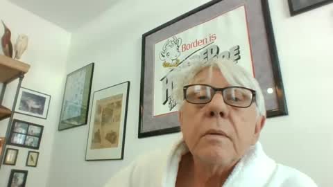 Snapshot of bestshot1951 chatting on January 9, 6:57 pm bestshot1951 online show from January 9, 6:57 pm