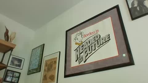 Snapshot of bestshot1951 chatting on January 13, 2:21 pm bestshot1951 online show from January 13, 2:21 pm