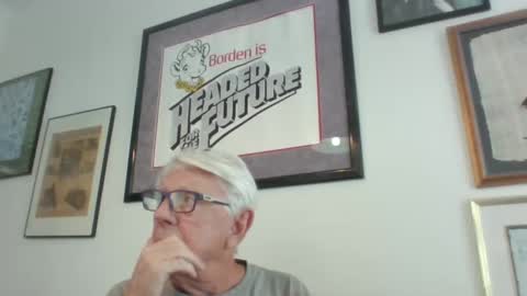 Snapshot of bestshot1951 chatting on September 29, 2:00 pm bestshot1951 online show from September 29, 2:00 pm