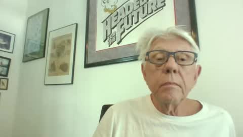 Snapshot of bestshot1951 chatting on October 24, 5:53 pm bestshot1951 online show from October 24, 5:53 pm