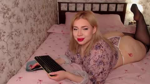 Snapshot of bethflatcher chatting on April 18, 9:24 am bethflatcher online show from April 18, 9:24 am