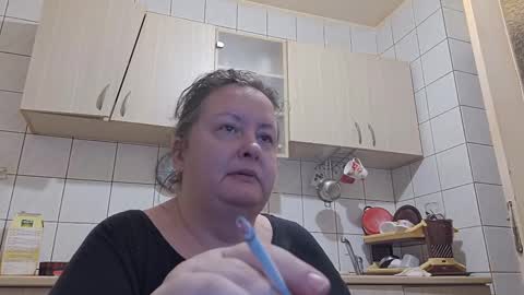 Snapshot of bethnorth chatting on September 30, 2:05 am bethnorth online show from September 30, 2:05 am