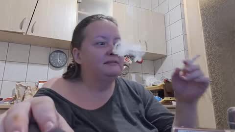 Snapshot of bethnorth chatting on October 12, 2:21 am bethnorth online show from October 12, 2:21 am