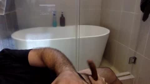 Snapshot of betoooox chatting on March 18, 2:53 pm Virtual Gentleman online show from March 18, 2:53 pm