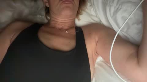 Snapshot of betterconvobesttime chatting on November 28, 11:02 am Best Time and Even better Convo online show from November 28, 11:02 am