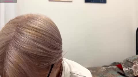 Snapshot of bettiepanella chatting on November 18, 11:47 am BlondeReka ITS MY 1st DAY HERE online show from November 18, 11:47 am