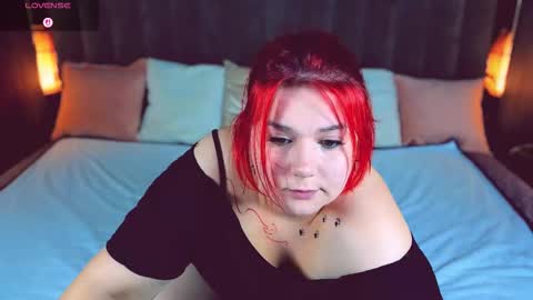 Snapshot of betttydark chatting on November 16, 8:03 pm betttydark online show from November 16, 8:03 pm