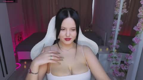 Betty online show from October 13, 1:22 pm