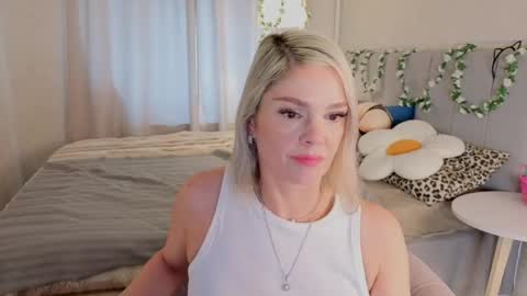 Betty online show from May 31, 1:14 am