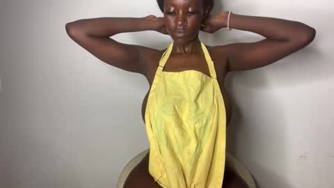 Snapshot of betty_fire_ chatting on November 11, 7:14 pm Adah online show from November 11, 7:14 pm