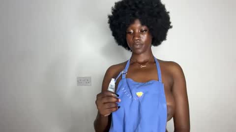 Snapshot of betty_fire_ chatting on February 18, 8:49 pm Adah online show from February 18, 8:49 pm