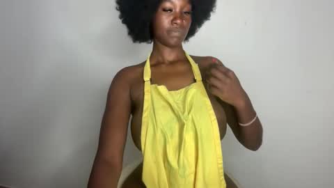 Snapshot of betty_fire_ chatting on March 16, 12:17 am Adah online show from March 16, 12:17 am