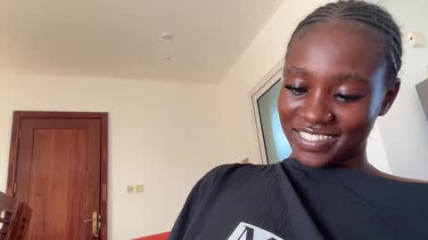 Snapshot of betty_fire_ chatting on March 17, 11:24 am Adah online show from March 17, 11:24 am