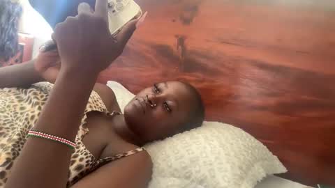 Snapshot of betty_fire_ chatting on May 11, 7:58 am Adah online show from May 11, 7:58 am