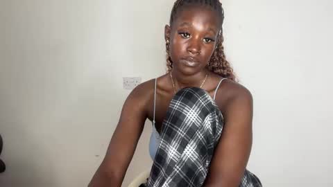 Snapshot of betty_fire_ chatting on May 24, 12:21 pm Adah online show from May 24, 12:21 pm