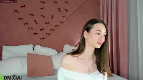 Snapshot of betty_watts chatting on May 19, 1:33 am Kelly online show from May 19, 1:33 am