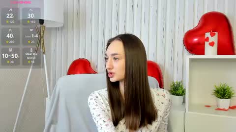 Snapshot of betty_watts chatting on June 12, 1:26 am Kelly online show from June 12, 1:26 am