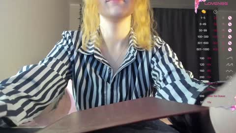 Dory make me happier online show from December 13, 1:26 am