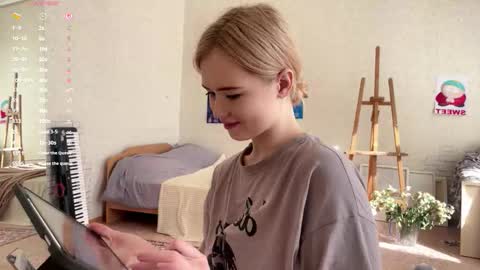 Snapshot of bettymorante chatting on March 15, 4:18 am Hinata online show from March 15, 4:18 am