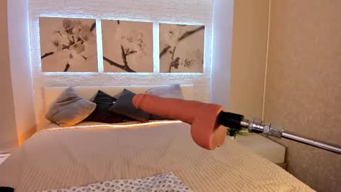 Betty online show from November 21, 8:18 pm