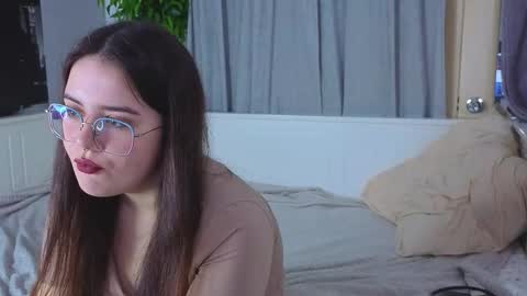 Snapshot of bettywatkins chatting on December 3, 10:19 pm bettywatkins online show from December 3, 10:19 pm