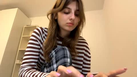 Lina online show from May 12, 5:43 pm