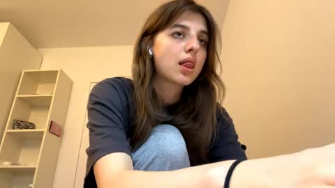 Lina online show from May 17, 5:20 pm