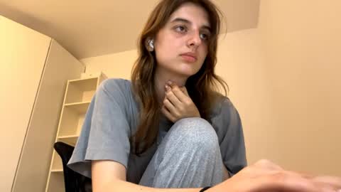 Lina online show from June 5, 5:51 pm