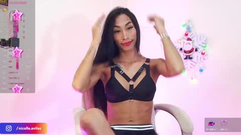 Snapshot of beuty_goddes777 chatting on December 26, 3:53 pm Nicolle Aviles online show from December 26, 3:53 pm