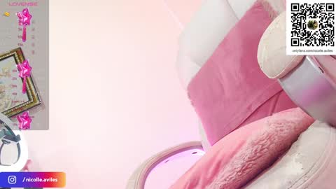 Snapshot of beuty_goddes777 chatting on January 10, 5:58 am Nicolle Aviles online show from January 10, 5:58 am
