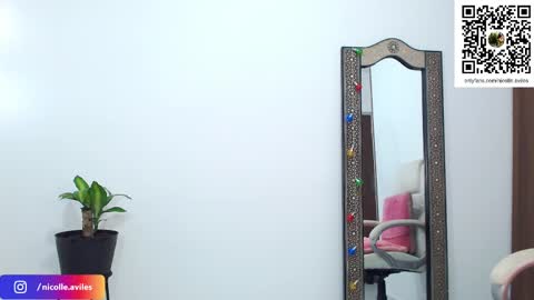 Snapshot of beuty_goddes777 chatting on February 22, 2:19 pm Nicolle Aviles online show from February 22, 2:19 pm