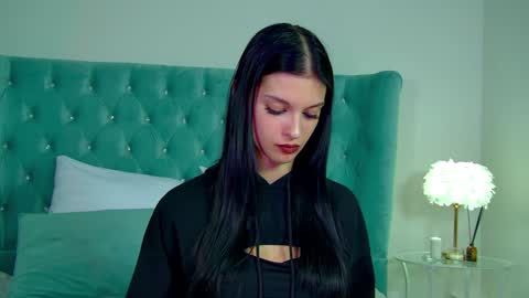 Beverly online show from February 4, 9:49 am