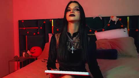 Beverly online show from October 29, 6:20 pm