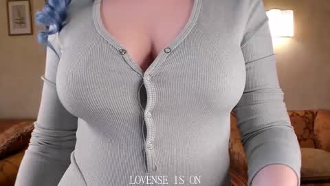 Eliz online show from March 13, 2:18 am