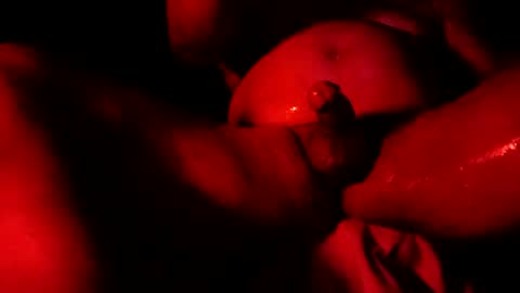 Snapshot of bff405 chatting on August 3, 6:23 am BigFreakyFreaky online show from August 3, 6:23 am