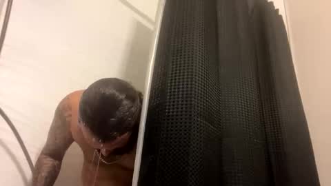 Snapshot of bgonzo_1118 chatting on November 9, 11:58 pm bgonzo_1118 online show from November 9, 11:58 pm