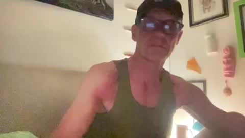 Snapshot of bgrade chatting on February 23, 8:39 am bgrade online show from February 23, 8:39 am