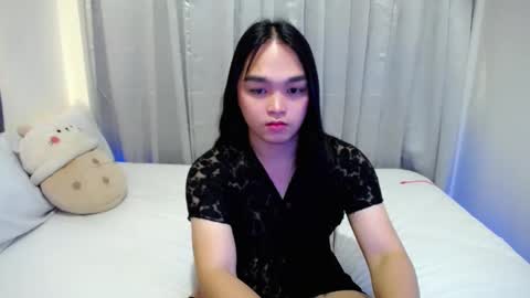 Snapshot of bhabytrans69 chatting on January 18, 12:24 am BHABY 3 online show from January 18, 12:24 am