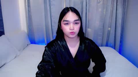 Snapshot of bhabytrans69 chatting on January 25, 4:23 am BHABY 3 online show from January 25, 4:23 am