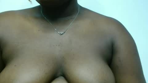 Snapshot of bhadgurl88 chatting on June 14, 5:20 am bhadgurl88 online show from June 14, 5:20 am