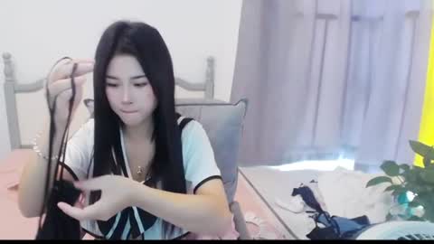 Snapshot of bhzhanglifang chatting on June 10, 1:39 am bhzhanglifang online show from June 10, 1:39 am