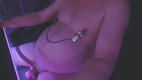 Snapshot of bi_chubby_sub61 chatting on September 27, 6:40 am Redmoon online show from September 27, 6:40 am