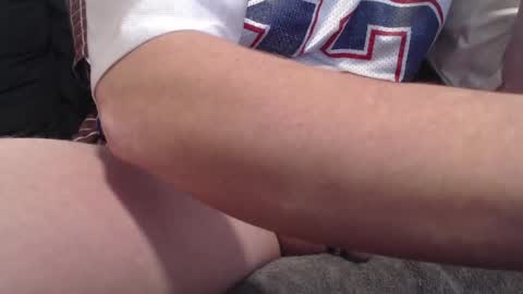 Snapshot of bi_collegeathlete chatting on February 2, 8:08 pm bi_collegeathlete online show from February 2, 8:08 pm