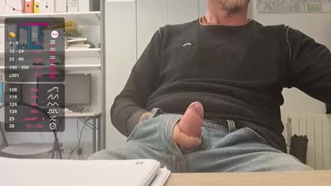 My name is David and if you like public exhibitions you wont be disappointed with me LoL - My favorite vibes is 44  online show from October 7, 2:58 pm