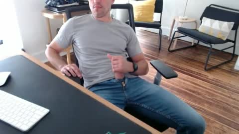 bi_sexy_man online show from June 15, 5:15 pm