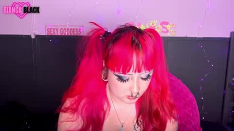 Snapshot of biablack chatting on April 18, 2:15 am Bianca Black online show from April 18, 2:15 am