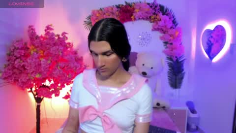 bianca_baldwin01 online show from May 30, 9:45 pm